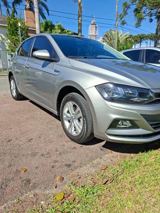 VOLKSWAGEN POLO 1.0 200 TSI COMFORTLINE AUTOMÁTICO VOLKSWAGEN POLO 1.0 200 TSI COMFORTLINE AUTOMÁTICO
